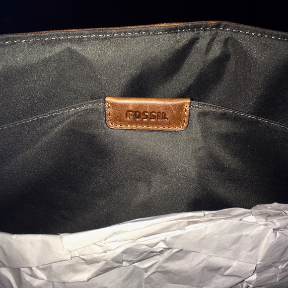 Fossil Buckner Messenger Bag - Picture 3 of 5